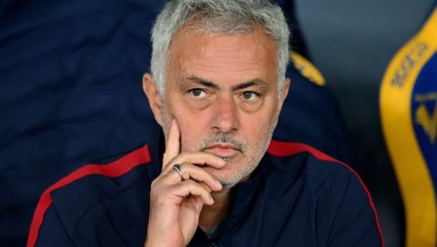 UEFA-dan Maurinyoya 4 oyunluq CƏZA  