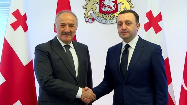 Qaribaşvili türkiyəli katiblə Türkiyə-Gürcüstan-Azərbaycan əməkdaşlığını MÜZAKİRƏ EDİB