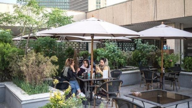 İranda Azərbaycan milli rəqsinə görə restoran BAĞLANIR