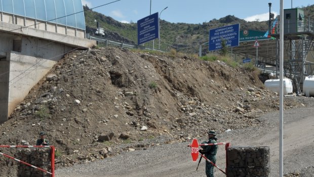 Xarici diplomatlar Laçın buraxılış məntəqəsində - FOTO  