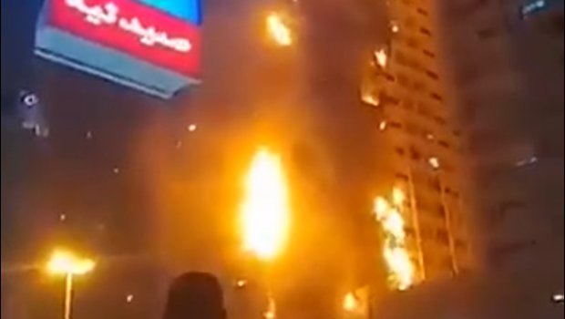 BƏƏ-də 36 mərtəbəli göydələndə YANĞIN – VİDEO  