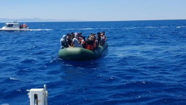 Yunanıstanın ölümə tərk etdiyi 84 miqrant xilas EDİLDİ