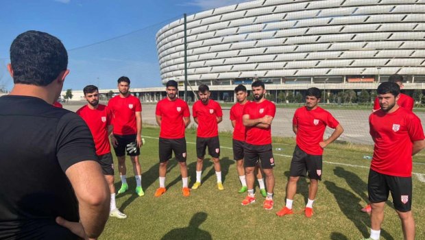 “Araz Naxçıvan”ın heyətində YENİ FUTBOLÇULAR  