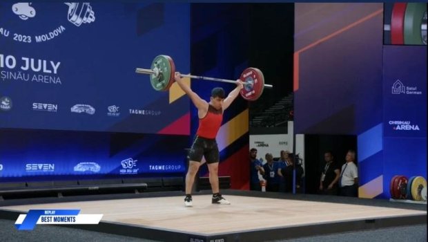 Daha bir ağırlıqqaldıranımız Avropa üçüncüsü olub - FOTO 