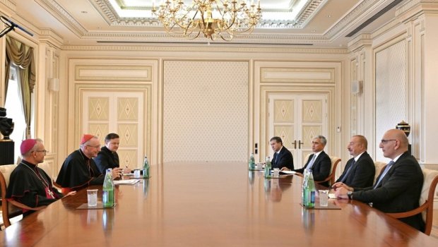 İlham Əliyev Müqəddəs Taxt-Tacın dövlət katibini qəbul EDİB