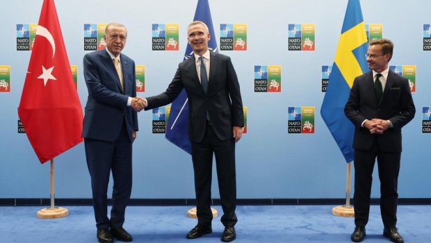 Ərdoğan Stoltenberq və İsveç Baş Naziri ilə üçtərəfli görüş keçirdi - FOTO