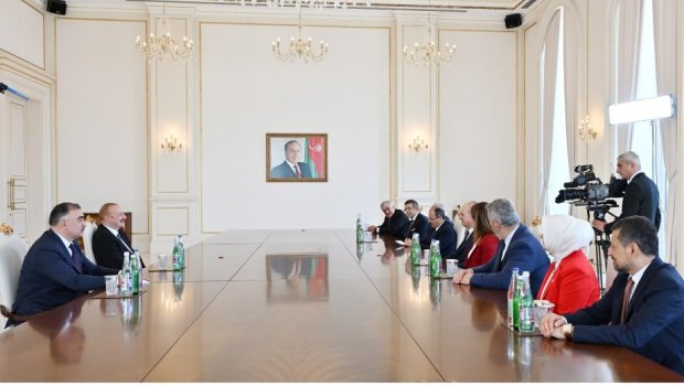 İlham Əliyev Numan Kurtulmuşu qəbul ETDİ - VİDEO