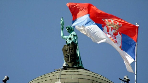 Serbiya silah ixracını DAYANDIRDI 