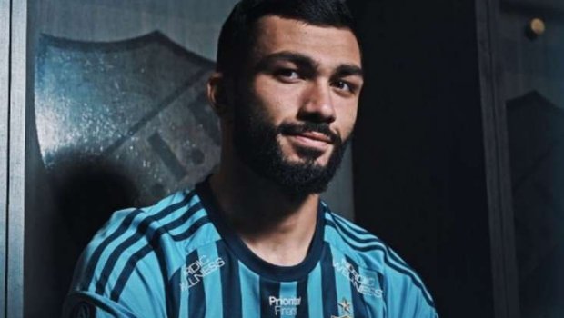 Musa Qurbanlı İsveçdə hələ də işçi vizası ala bilməyib