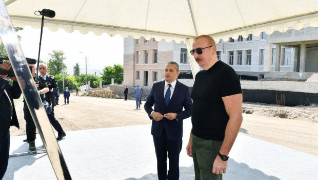 Prezident Şuşada yeni məktəb binasında – FOTO  