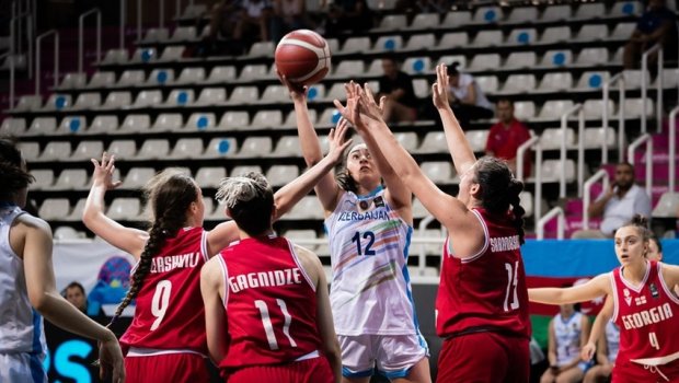 Azərbaycan basketbolçuları Avropa çempionatının finalına yüksəldi