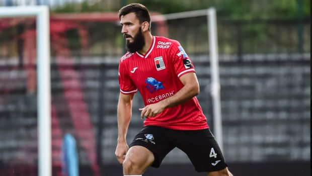 “Araz Naxçıvan” bosniyalı müdafiəçi ilə ANLAŞDI 