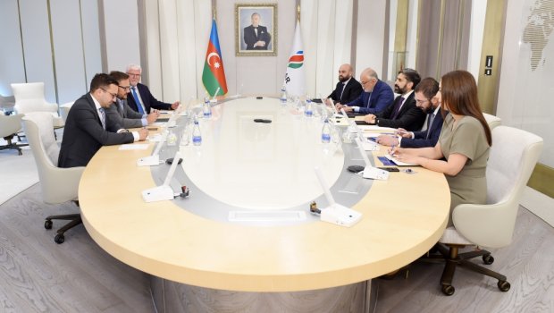 SOCAR-ın prezidenti Macarıstanın “MOL Group” şirkətinin vitse-prezidenti ilə görüşüb - FOTO 