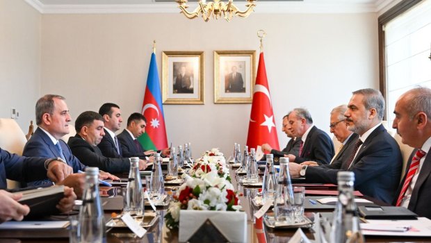 Azərbaycan və Türkiyə XİN başçılarının müzakirə etdikləri məsələlər AÇIQLANDI - FOTO 