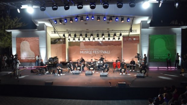 XIII Qəbələ Beynəlxalq Musiqi Festivalının yekun konserti oldu - FOTO