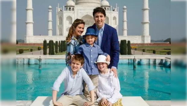 Kanadanın Baş naziri atası kimi həyat yoldaşından ayrıldı