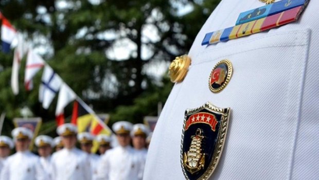Türkiyə tarixində ilk dəfə qadına admiral rütbəsi VERİLDİ 