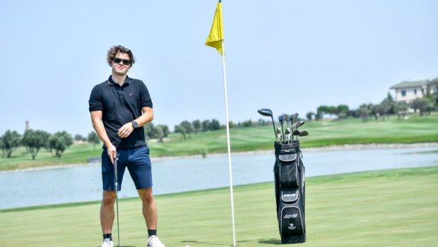 Dünya çempionu Bakıda qolf oynadı - FOTO  