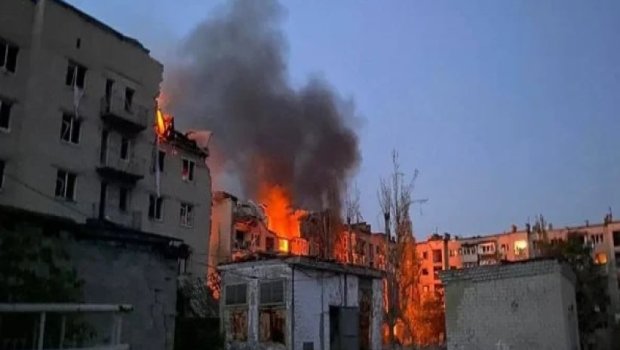 Rusiya Ukrayna şəhərinə raket atdı - 7 ölü, 67 yaralı var