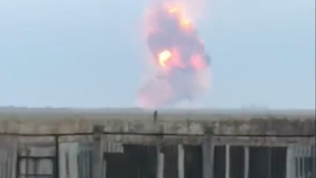 Krımda partlayış OLDU  