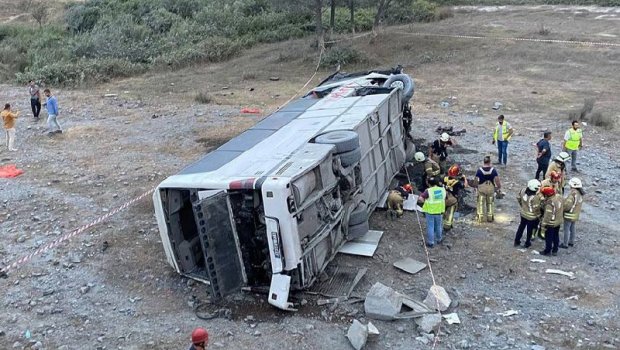 İstanbulda aeroport işçilərinin olduğu avtobus AŞIB 