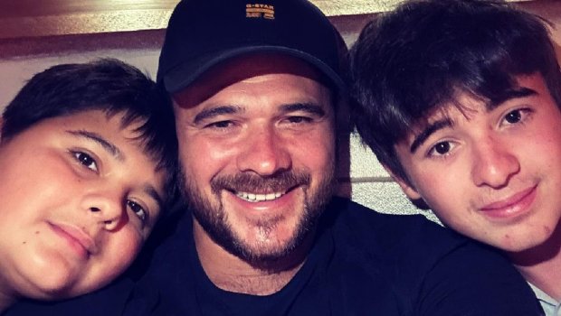 Xalq artisti Emin: “14 il bir göz qırpımında” – FOTO