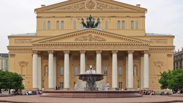 Moskvada Böyük Teatrda bomba TƏHLÜKƏSİ 