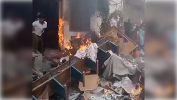 Dünya ölkələrində dinlərarası ÇAXNAŞMA: Quran yandırılıb, kilsələrə hücum edilib - VİDEO 