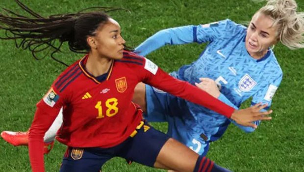 İspaniyanın qadın futbolçuları dünya çempionatının qalibi oldu