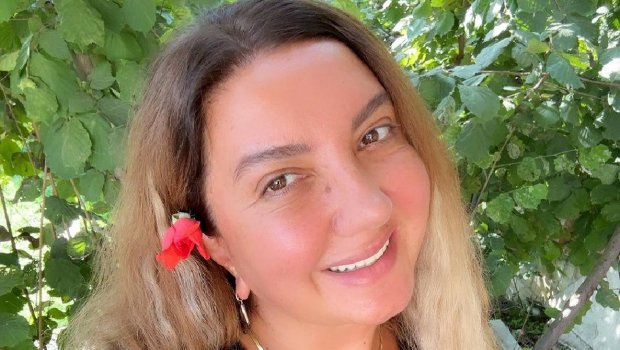 Nazilə Səfərli: “44 yaşım var, dəbdən düşməmişəm” - FOTO