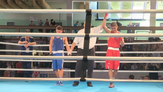 Avropa birinciliyində 2 boksçumuz medalı təmin etdi