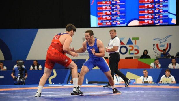 Güləşçimiz Yekaterinburq şəhərində gümüş medal qazandı - FOTO