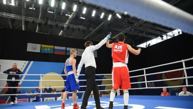 Bir boksçumuz finala yüksəlib, ikisi bürünc medal qazanıb - FOTO 