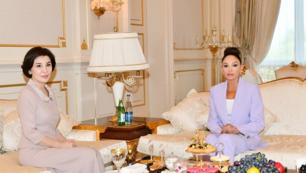 Mehriban Əliyeva Özbəkistanın birinci xanımı ilə görüşüb - FOTO/VİDEO