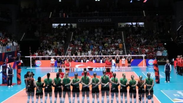 Azərbaycan millisi qrupda qaldı