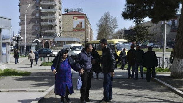 Bakıdan Qarabağ ermənilərinə Ağdam-Xankəndi yolu ilə YARDIM GÖNDƏRİLİR - VİDEO