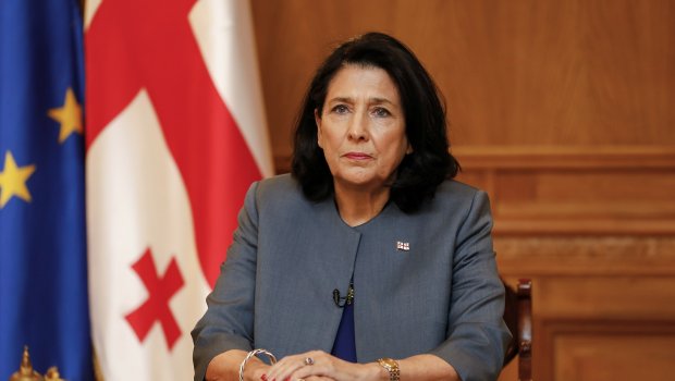 Gürcüstan prezidenti İSTEFA VERƏCƏK? 