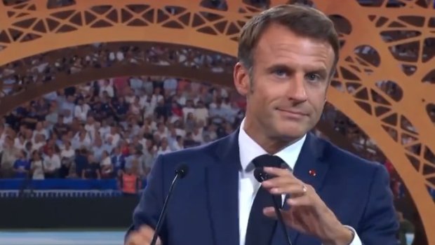 Azarkeşlər Makronu fitə BASDILAR – VİDEO  