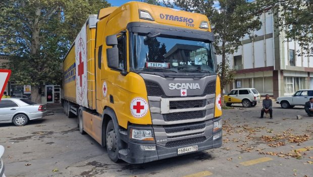 Rusiyadan gələn yük hələ də Bərdədə dayanır - Separatçılar qəbul etmir