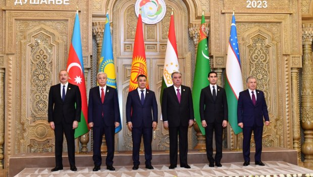 İlham Əliyev və digər dövlət başçıları Düşənbədə konsert proqramına BAXIRLAR