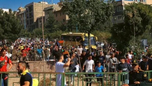 Ronaldoya görə Tehranda İZDİHAM - VİDEO