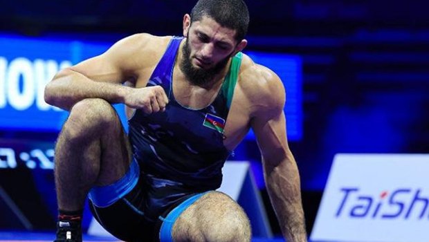 Azərbaycan güləşçisi DÇ-də gümüş medal QAZANDI 
