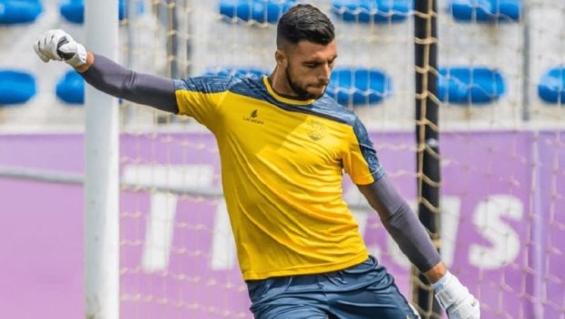 “Kəpəz” portuqaliyalı qapıçı ilə DANIŞIQLAR APARIR 