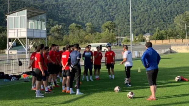 Türkmənistanlı futbolçu Azərbaycan klublarının HƏDƏFİNDƏ 