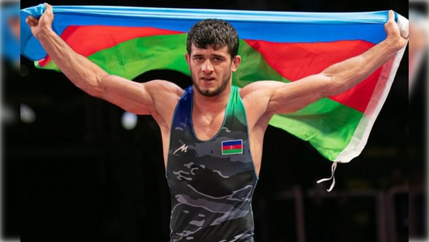 Güləşçimiz erməni rəqibinə qalib gələrək finala çıxdı