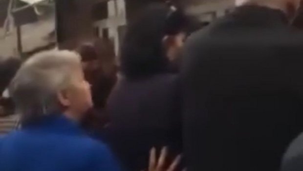 Ermənilər Azərbaycandan göndərilən yardım üçün növbəyə düzülüb - VİDEO