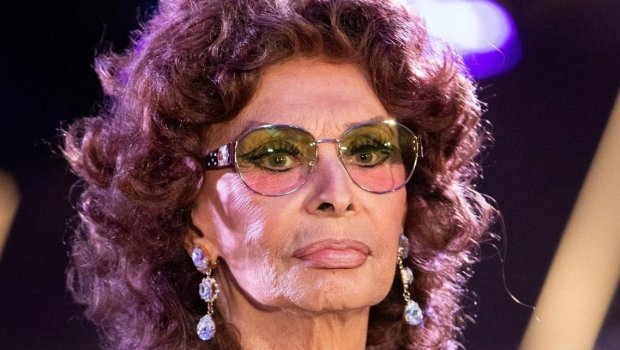 89 yaşlı Sofi Loren XƏSTƏXANALIQ OLDU 
