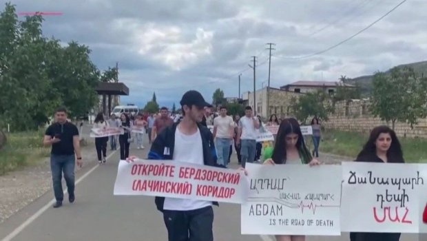 Separatçılardan növbəti TƏXRİBAT – Xocavənddə yolu kəsdilər – VİDEO  