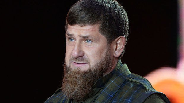 Kadırov məhbusu döyən oğluna haqq qazandırdı - VİDEO