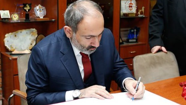 Paşinyan Azərbaycanın ərazi bütövlüyünü RƏSMƏN tanıdı